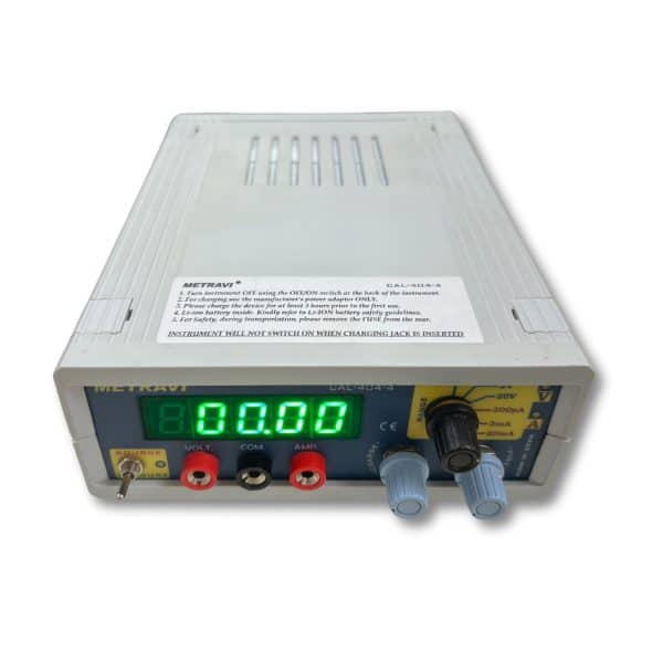 Metravi CAL-404-4 mV mA RTD Calibrator top view