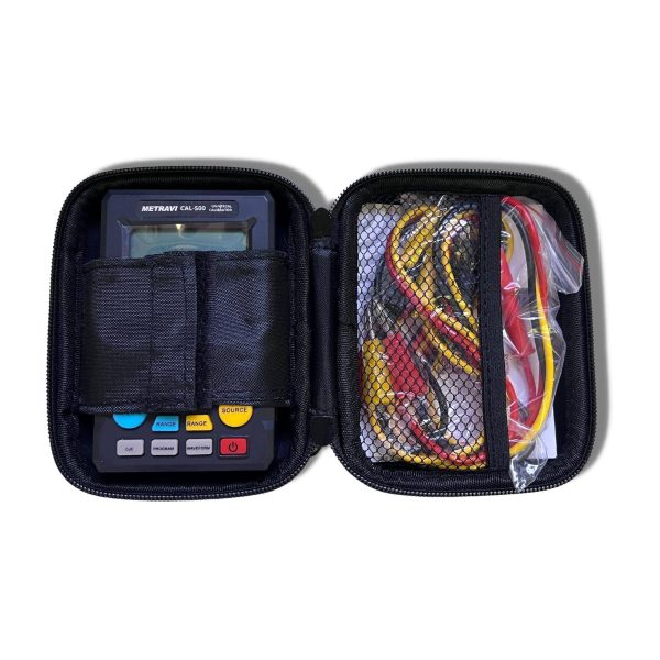 Metravi CAL-5000 Universal Calibrator product kit with accessories