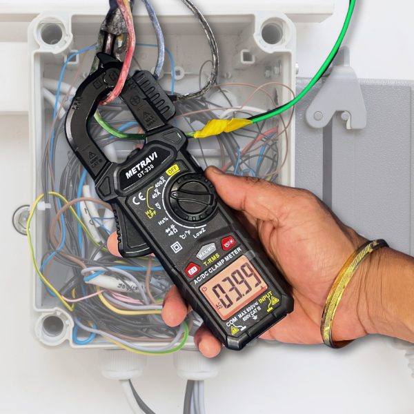Metravi DT-230 Digital TRMS AC DC Clamp Meter 2024 Model can measure upto 400A AC DC