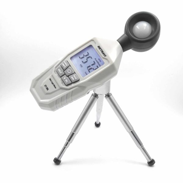 Metravi ET-99L Digital Mini Lux Light Meter is tripod mountable