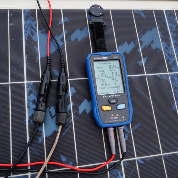 Metravi PRO 20PV Solar MPPT Meter does not require batteries and is powered by the solar panel under test